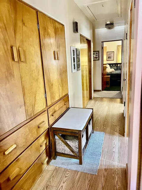 Entry Way - 526 N Wheeler St, Griffith, IN 46319 photo 1 of 3