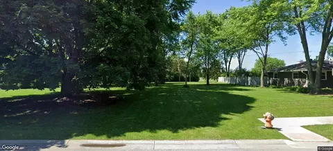 413 Hemlock Ln, Crown Point, IN 46307 photo 1