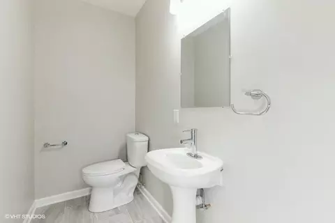 Bath - 2518 Schrage Ave, Whiting, IN 46394 photo 5 of 5