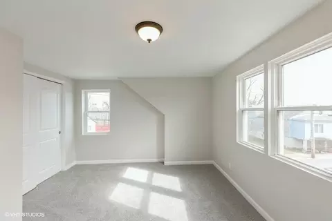 Bedroom - 2518 Schrage Ave, Whiting, IN 46394 photo 2 of 2