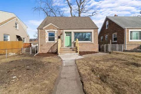 6707 Schneider Ave, Hammond, IN 46323