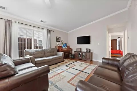 Living - 1643 Chestnut Dr, Crown Point, IN 46307 photo 2 of 2