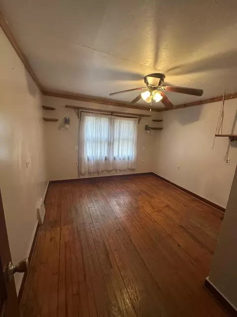 4445 Arthur St, Gary, IN 46408 photo 4