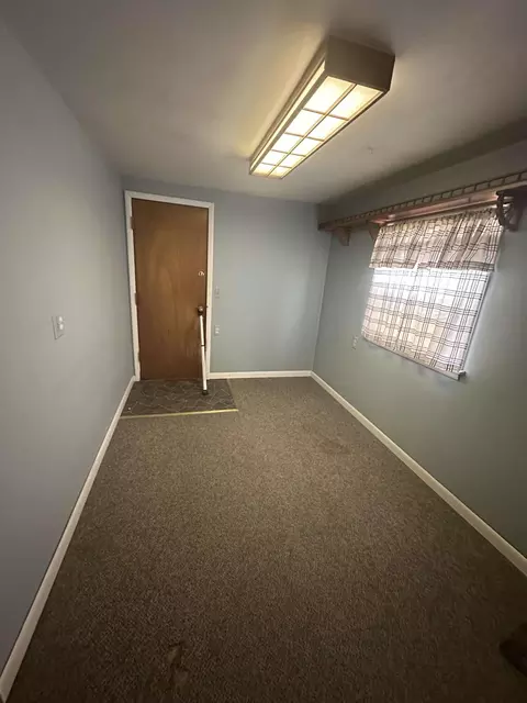 4445 Arthur St, Gary, IN 46408 photo 8