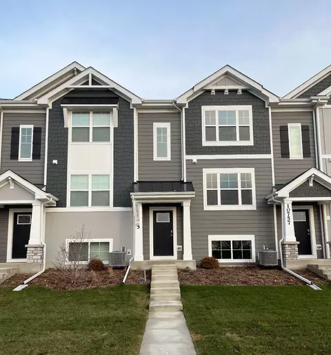 8750 Clover Ln, Saint John, IN 46373