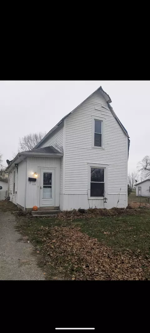 111 S East St, Kewanna, IN 46939