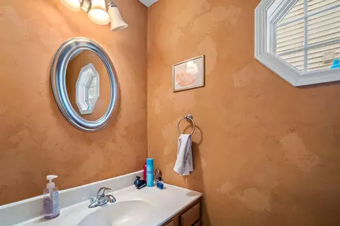 Bath - 1238 Saddle Back Ln, Porter, IN 46304 photo 1 of 3
