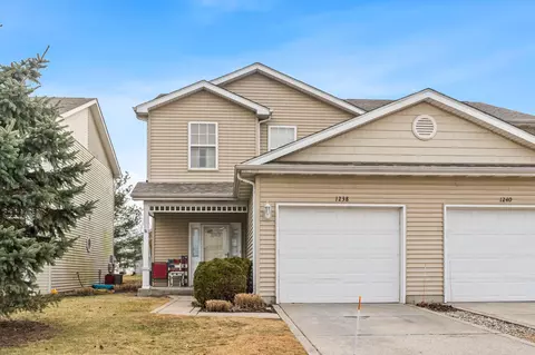 Exterior - 1238 Saddle Back Ln, Porter, IN 46304 photo 1 of 2