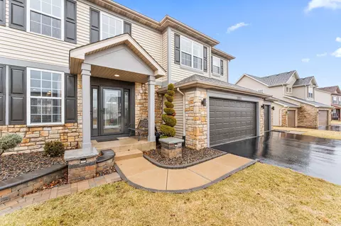 1321 Flagstone Dr, Dyer, IN 46311 photo 2