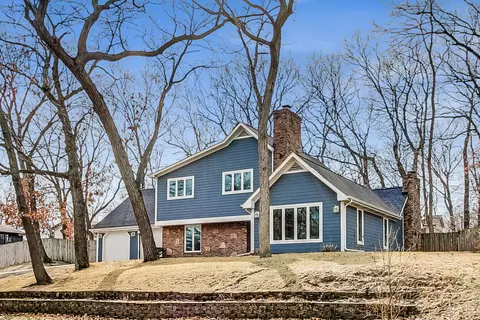 22 Chrismar Rd, Ogden Dunes, IN 46368