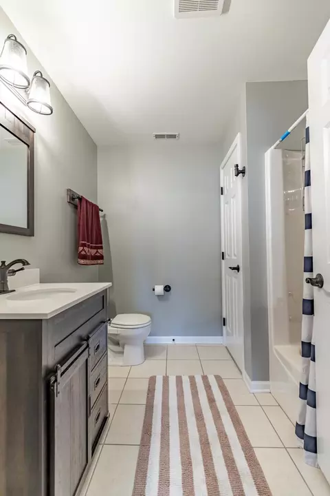 531 Cambridge Ct #2B, Munster, IN 46321 photo 5