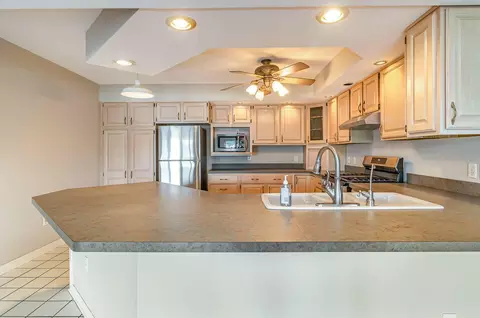 Kitchen - 5040 Spinnaker Ln #A, Crown Point, IN 46307 photo 1 of 2