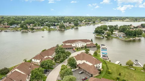 View/Area - 5040 Spinnaker Ln #A, Crown Point, IN 46307 photo 1 of 12