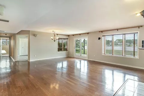 Living - 5040 Spinnaker Ln #A, Crown Point, IN 46307 photo 1 of 6