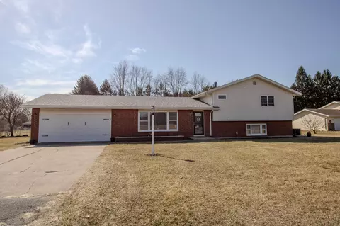 Exterior - 3315 E 200, Knox, IN 46534 photo 1 of 3