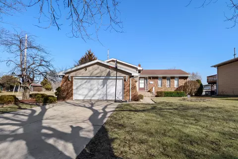 7847 Frederick Ave, Munster, IN 46321