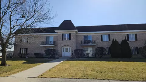 Exterior - 1230 Camellia Dr #3, Munster, IN 46321 photo 1 of 2