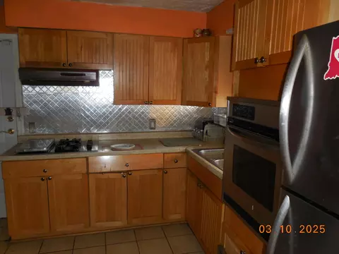 2015 Georgia St, Gary, IN 46407 photo 4