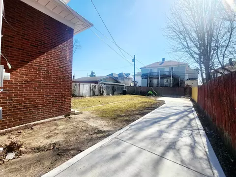 38 Webb St, Hammond, IN 46320 photo 3