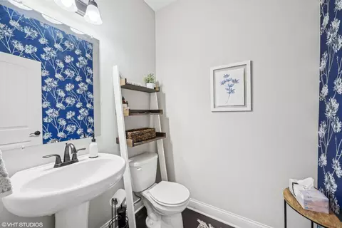 Bath - 10156 Golden Crest Dr, Saint John, IN 46373 photo 1 of 3