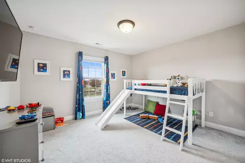 Bedroom - 10156 Golden Crest Dr, Saint John, IN 46373 photo 3 of 3