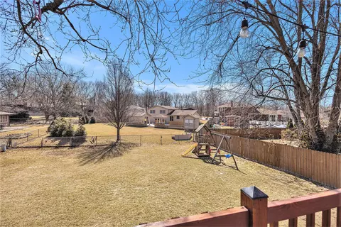 702 Laurel Dr, Dyer, IN 46311 photo 20
