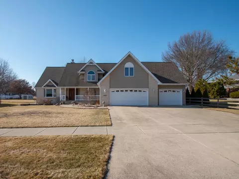9986 Northcote Ct, Saint John, IN 46373