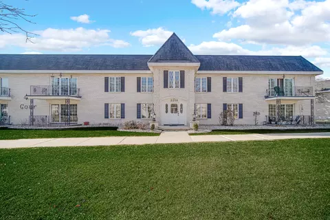 2256 Bordeaux Walk #C1, Highland, IN 46322