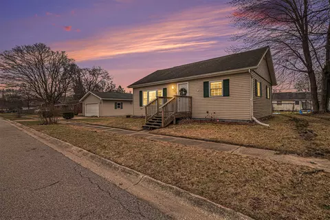 383 Evanston Rd, Kingsford Heights, IN 46346