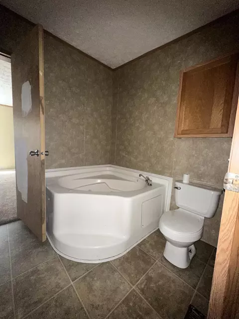 Bath - 210 E Grove St, Morocco, IN 47963 photo 1 of 3
