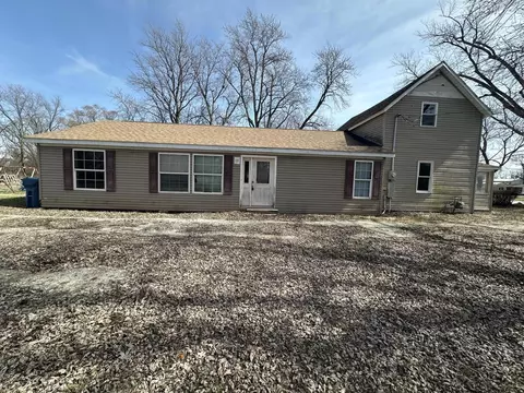 Exterior - 210 E Grove St, Morocco, IN 47963 photo 1 of 3