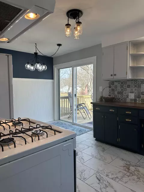 3230 W 40th Pl, Gary, IN 46408 photo 16