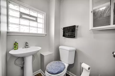 1438 W 19th Ave, Gary, IN 46407 photo 8