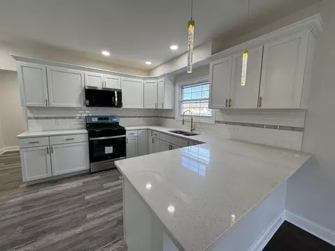 4592 Jefferson Pl, Gary, IN 46408 photo 8