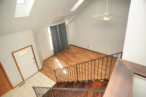 Living - 216 Summertree Dr, Porter, IN 46304 photo 3 of 3