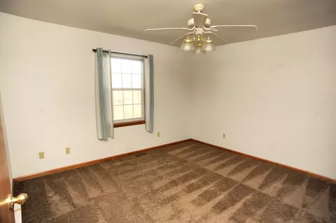 Bedroom - 216 Summertree Dr, Porter, IN 46304 photo 4 of 7