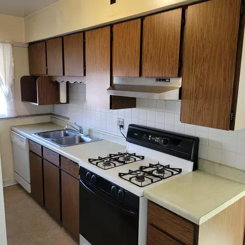 1607 Warwick Ave, Whiting, IN 46394 photo 11