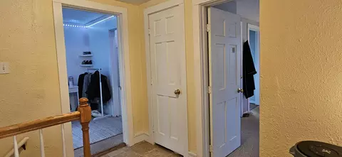 Entry Way - 8511 Oak Ave, Gary, IN 46403 photo 12 of 16
