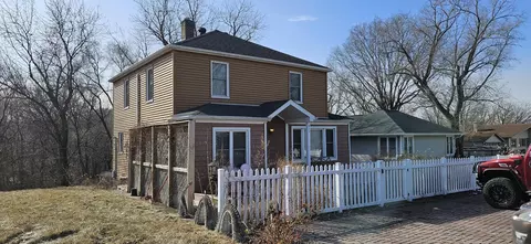 Exterior - 8511 Oak Ave, Gary, IN 46403 photo 30 of 32