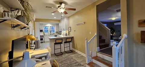 Entry Way - 8511 Oak Ave, Gary, IN 46403 photo 7 of 16