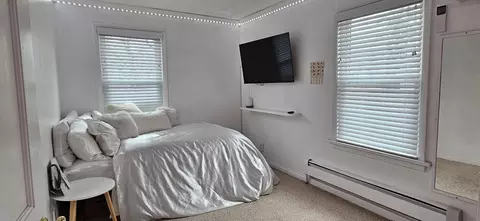Bedroom - 8511 Oak Ave, Gary, IN 46403 photo 1 of 13