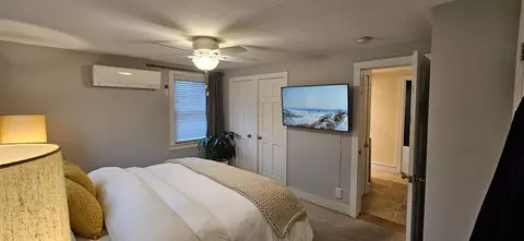 Bedroom - 8511 Oak Ave, Gary, IN 46403 photo 8 of 13