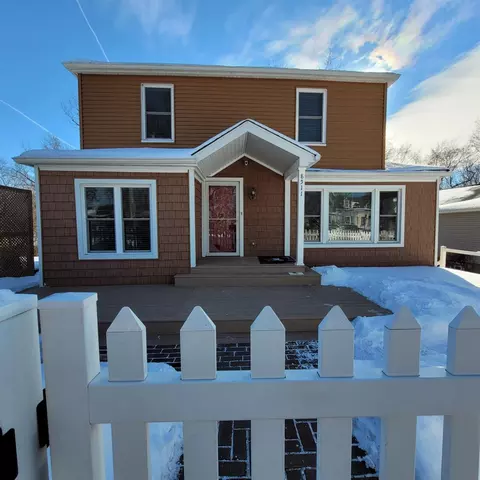 Exterior - 8511 Oak Ave, Gary, IN 46403 photo 1 of 32