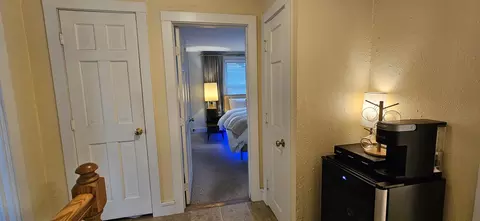 Entry Way - 8511 Oak Ave, Gary, IN 46403 photo 14 of 16