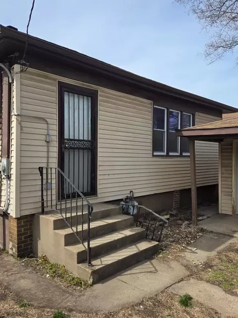 Exterior - 631 Johnson St, Gary, IN 46402 photo 3 of 5