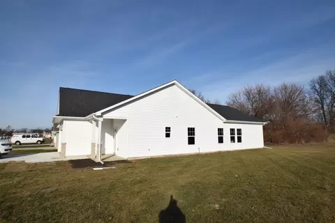 494 Blackstone Ct, Kouts, IN 46347 photo 7