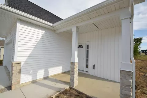 494 Blackstone Ct, Kouts, IN 46347 photo 6