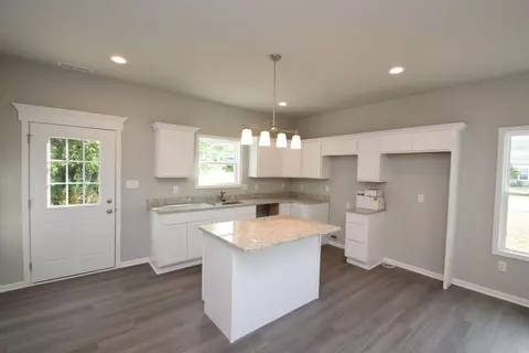 494 Blackstone Ct, Kouts, IN 46347 photo 2