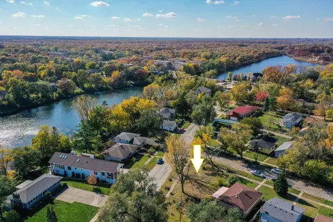 701 N Henry St, Gary, IN 46403 photo 5