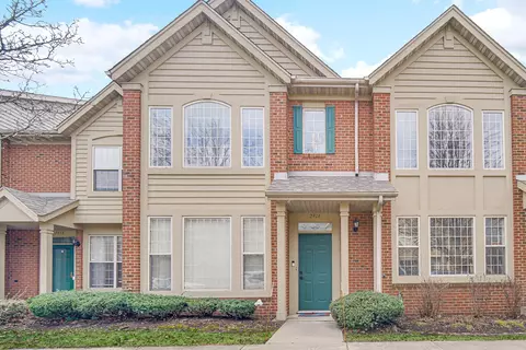 2916 Churchill Ln, Highland, IN 46322